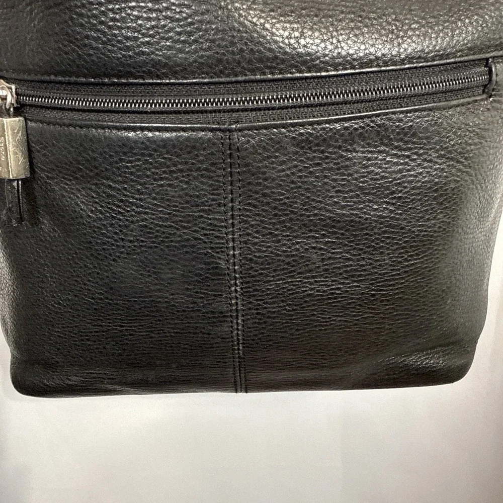 Stone Mountain Leather Crossbody Bag Black Gold Hardware Shoulder Purse